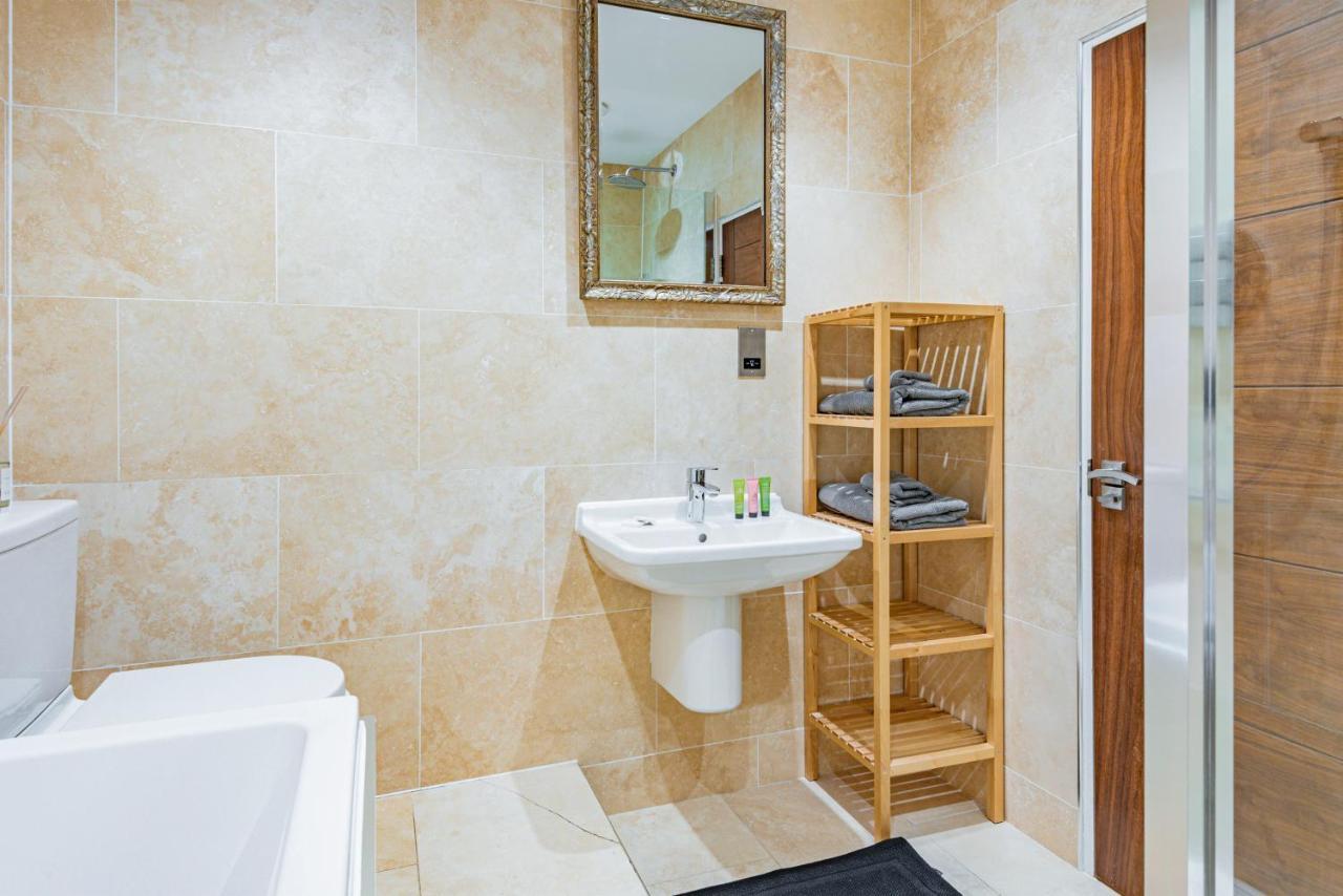 Arcore Premium Rental Shaftesbury Avenue Londýn Exteriér fotografie
